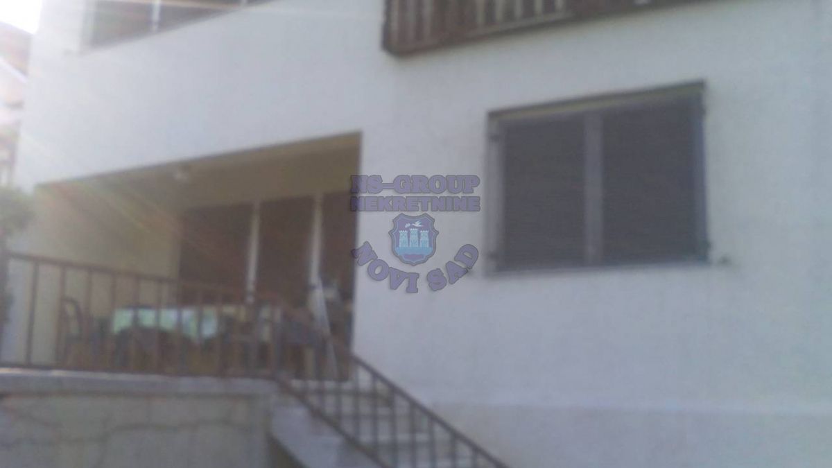 kuca na prodaju Begeč, 270m2 296309