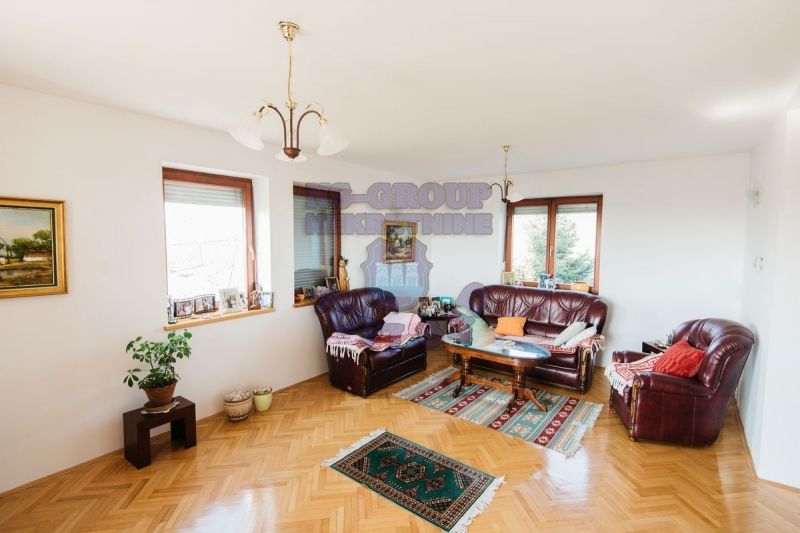 kuca na prodaju Petrovaradin, 290m2 410634