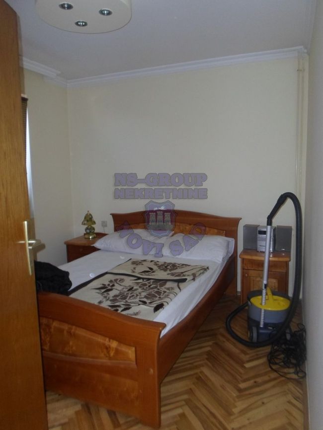 kuca na prodaju Petrovaradin 315m2 418201