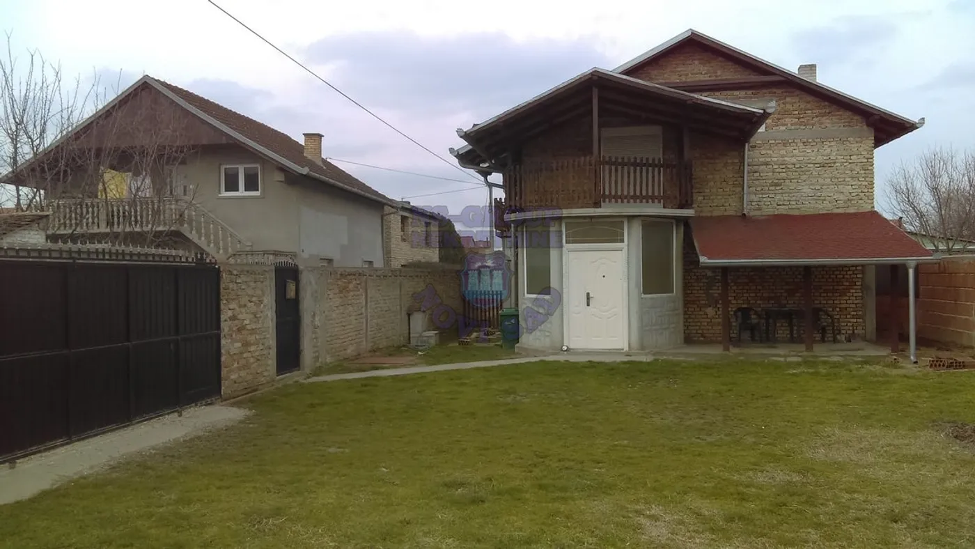 kuca na prodaju Novi Sad 204m2 411070