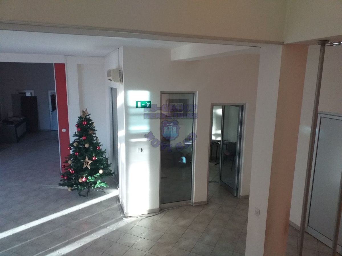 lokal na prodaju Novi Sad, 384m2 405972