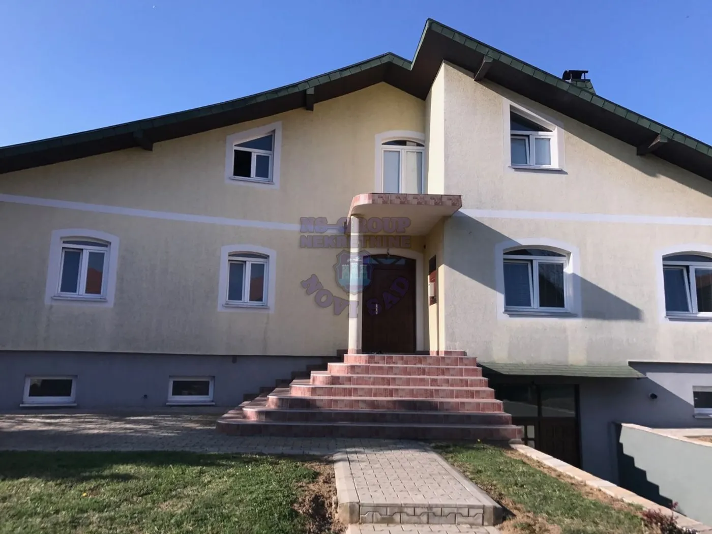 kuca na prodaju Sremska Kamenica 384m2 448540