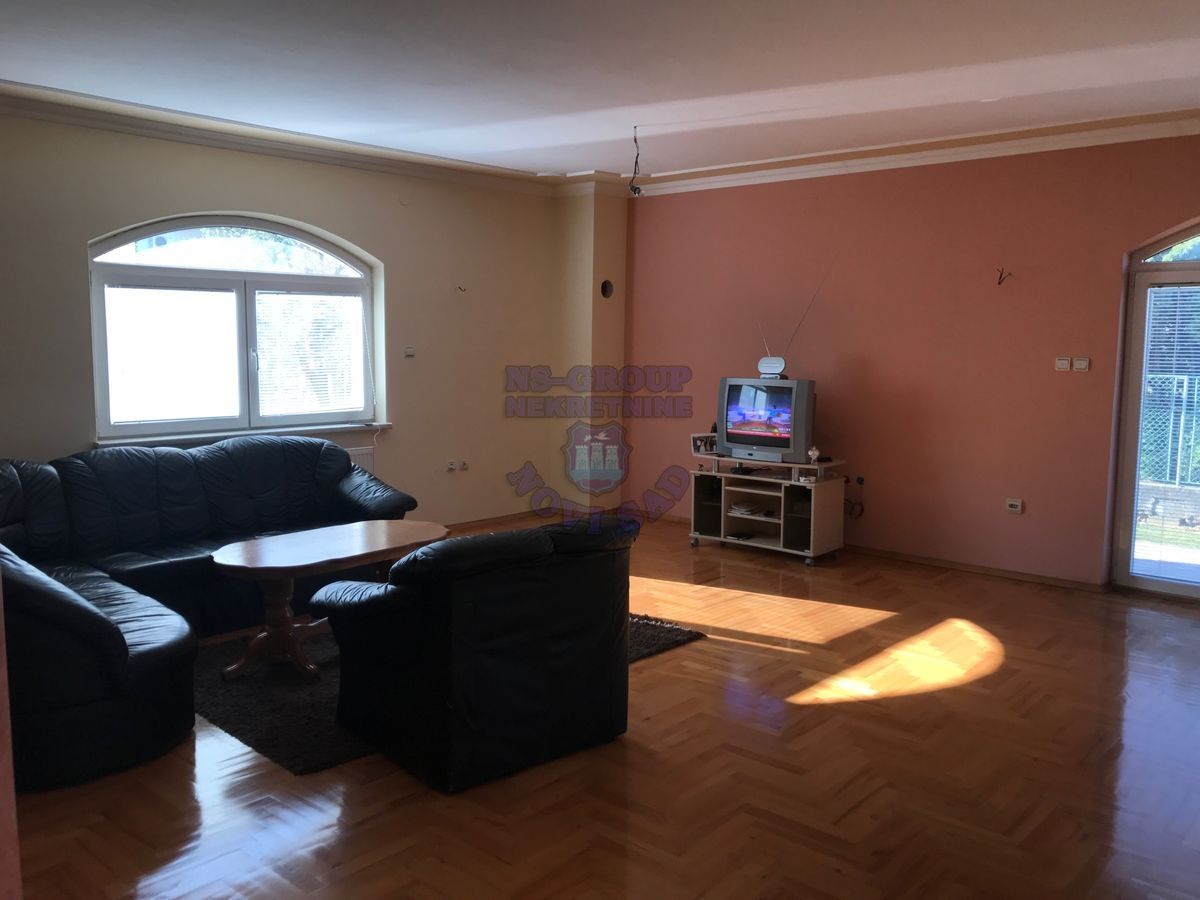 kuca na prodaju Sremska Kamenica 384m2 448540
