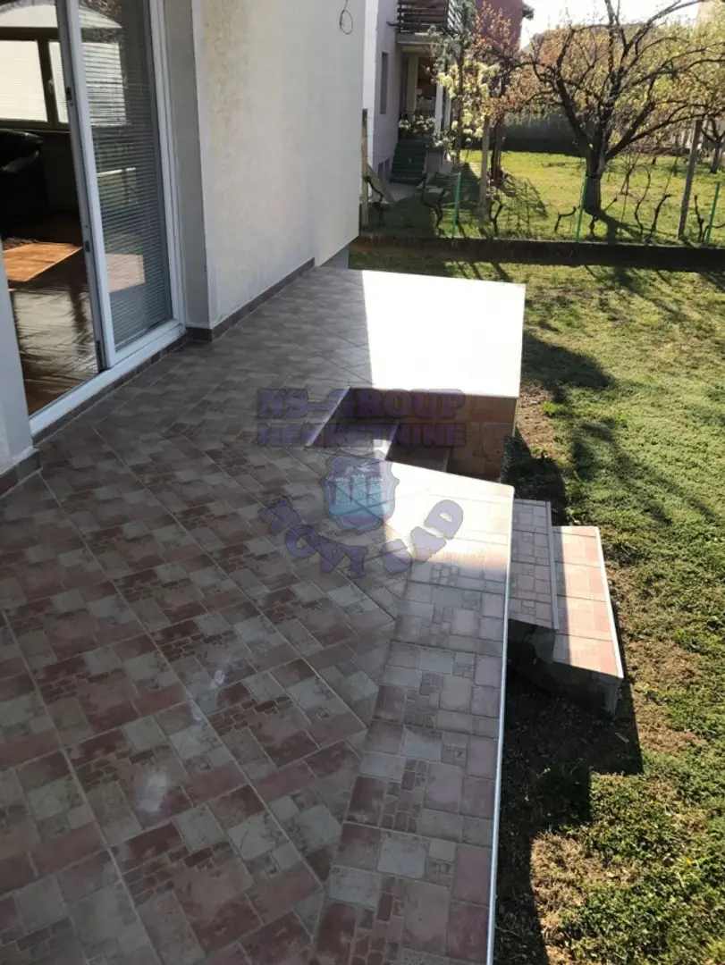 kuca na prodaju Sremska Kamenica 384m2 448540