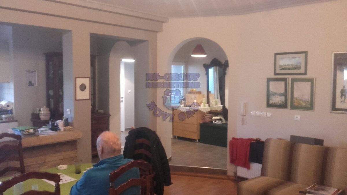 kuca na prodaju Novi Sad, 335m2 451270