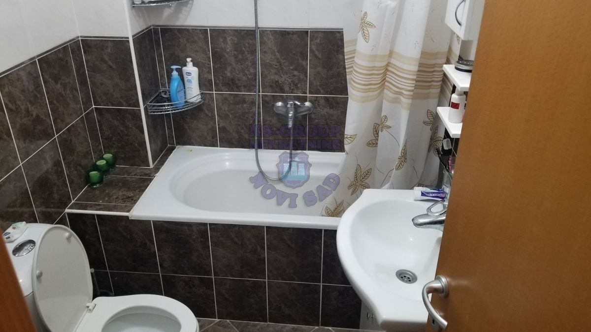 stan na prodaju Novi Sad 72m2 452171