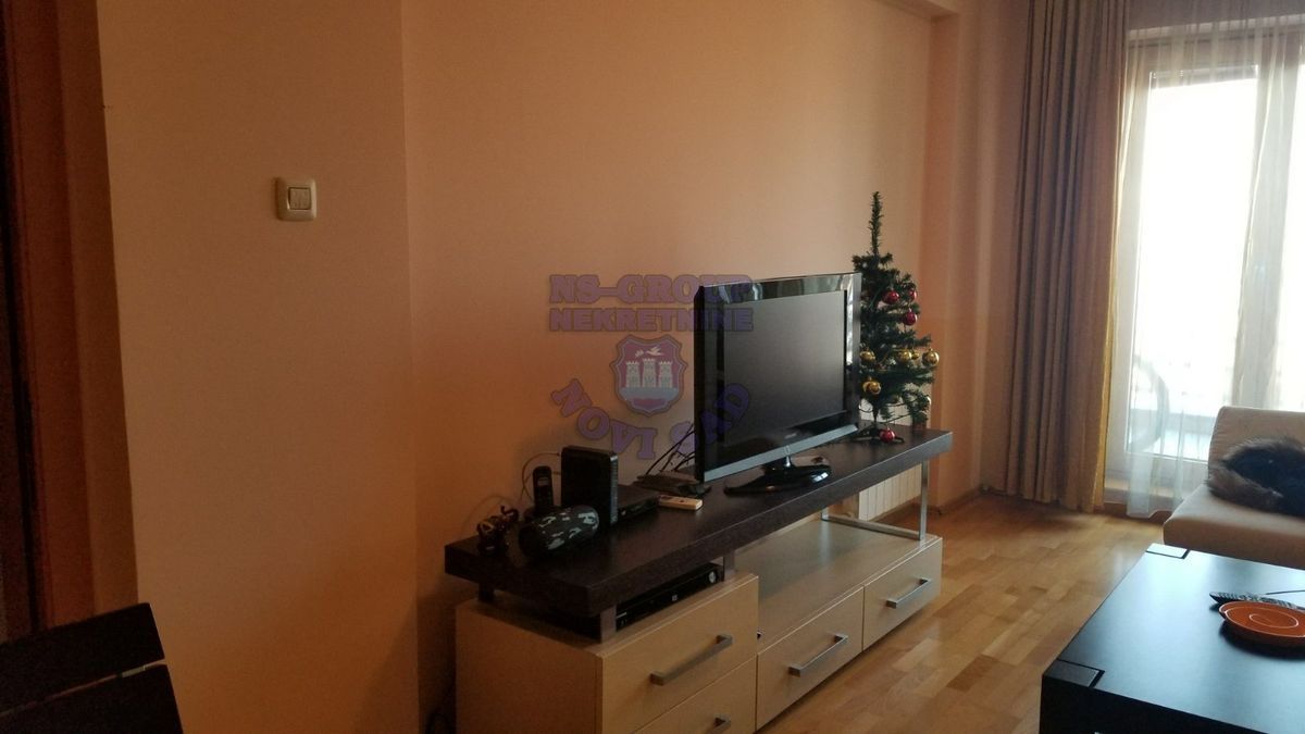 stan na prodaju Novi Sad 72m2 452171