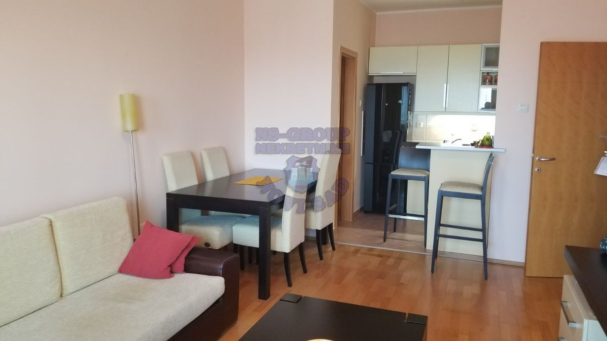 stan na prodaju Novi Sad 72m2 452171