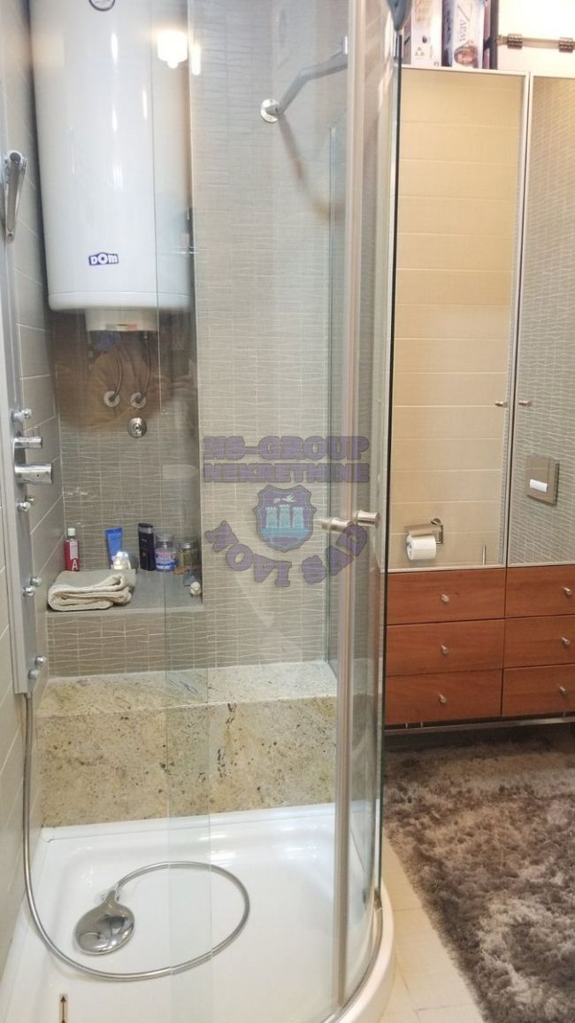 stan na prodaju Novi Sad 202m2 452175