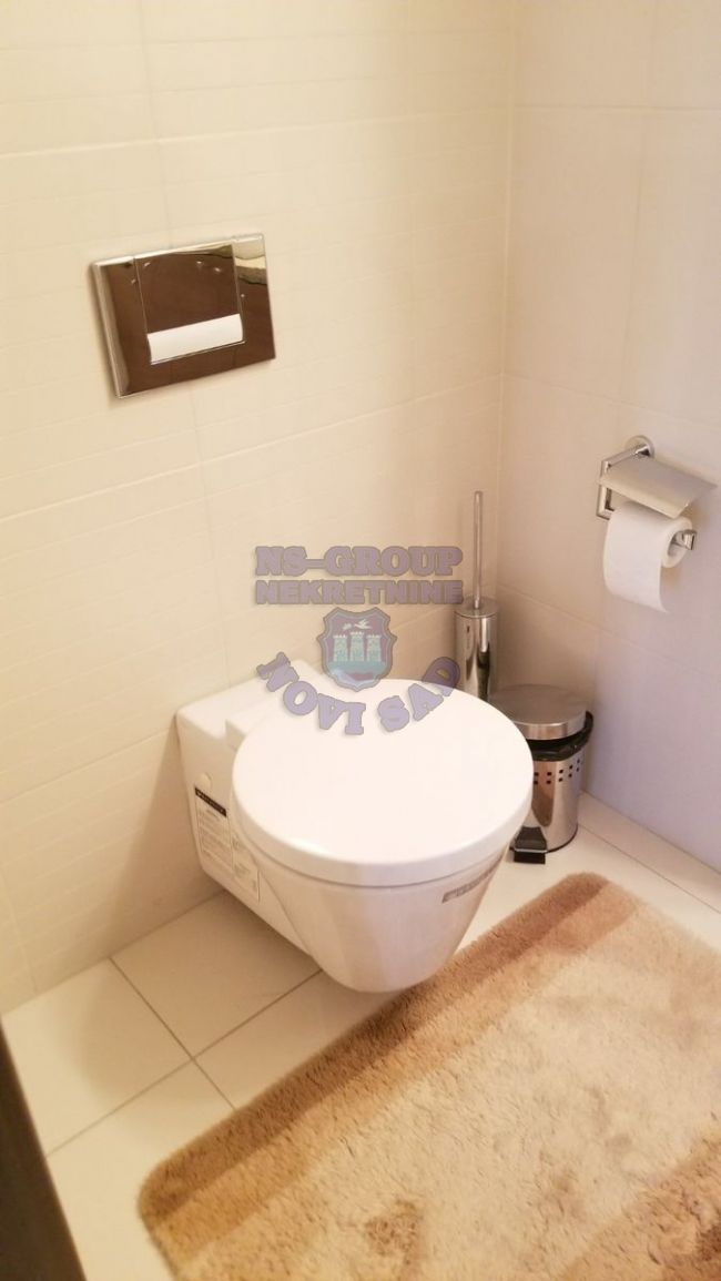 stan na prodaju Novi Sad 202m2 452175