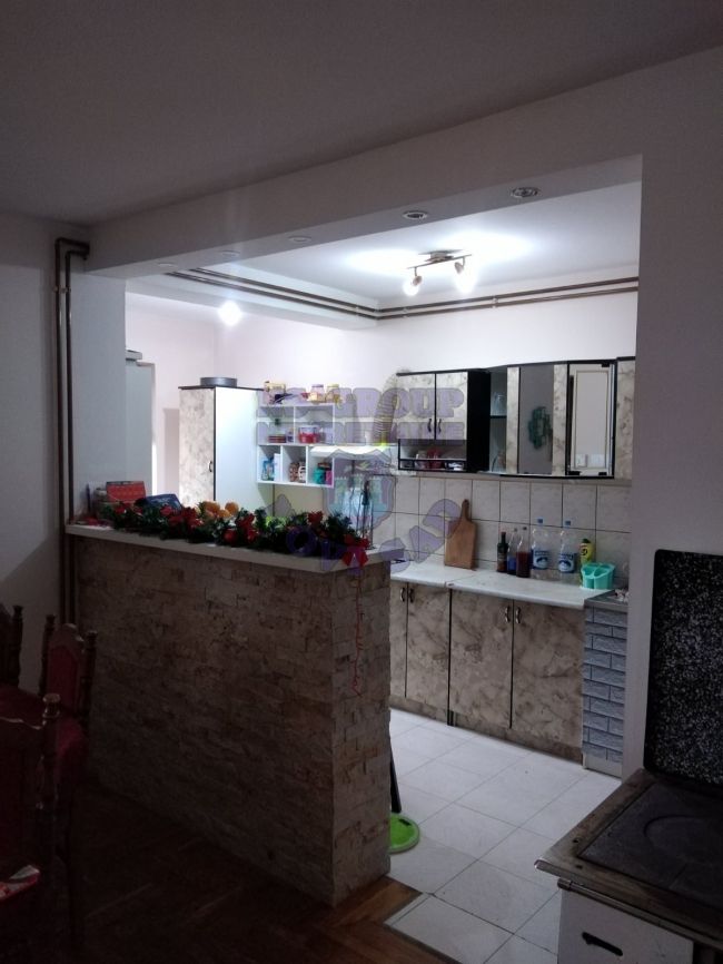 kuca na prodaju Veternik 120m2 452136