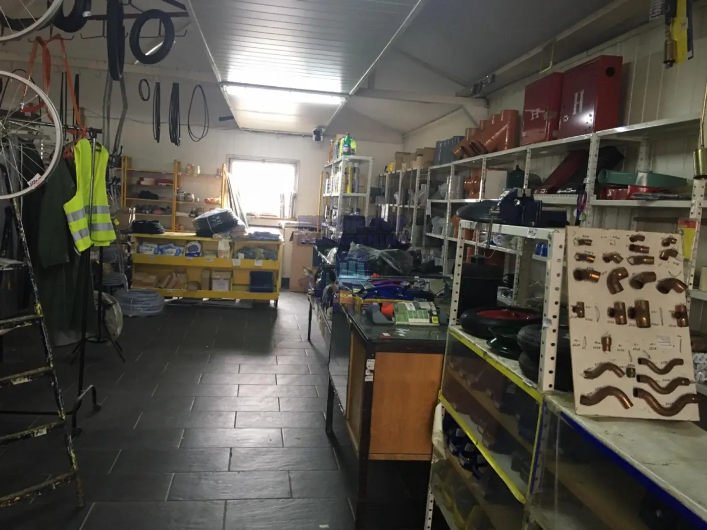 lokal na prodaju Rumenka, 436m2 454486