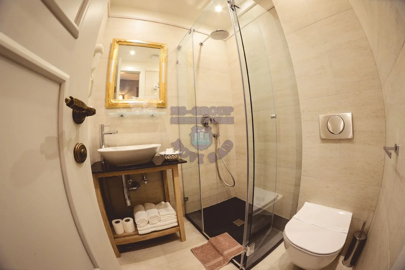 lokal na prodaju Novi Sad 585m2 455826