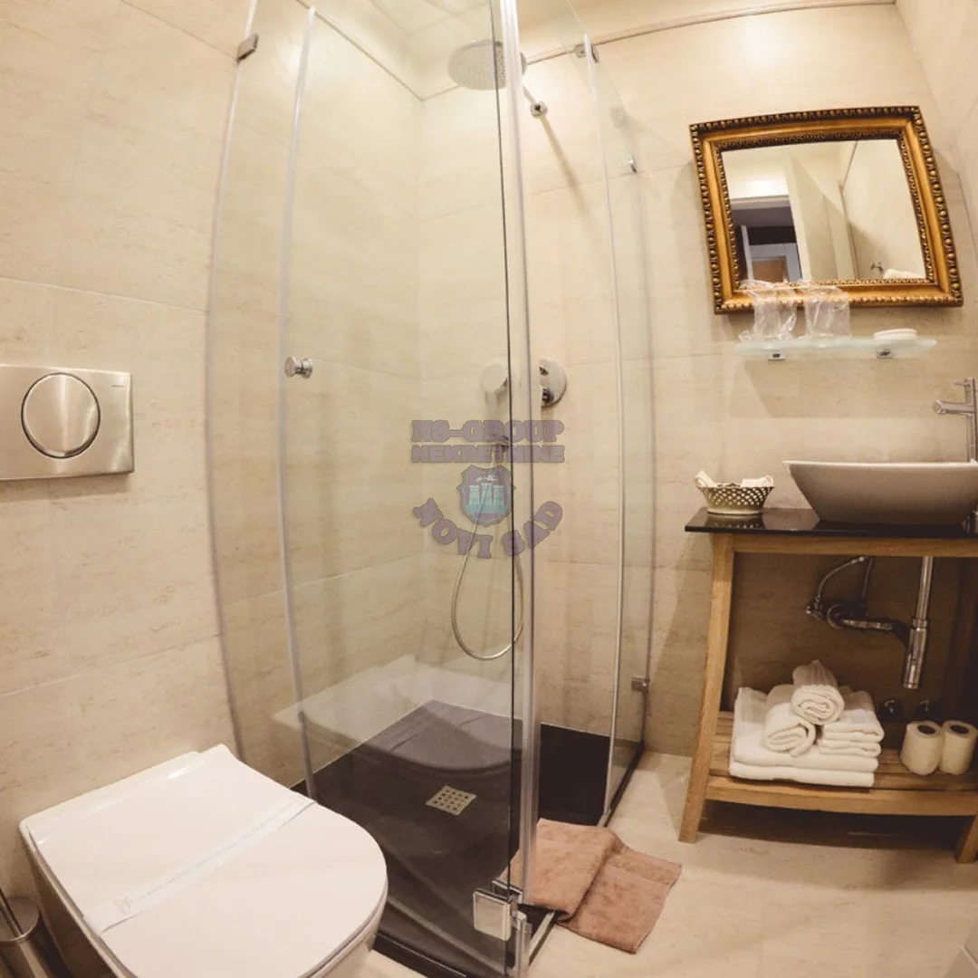 lokal na prodaju Novi Sad 585m2 455826