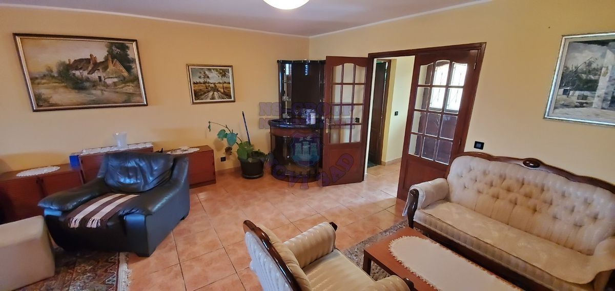kuca na prodaju Sremska Kamenica 400m2 469416