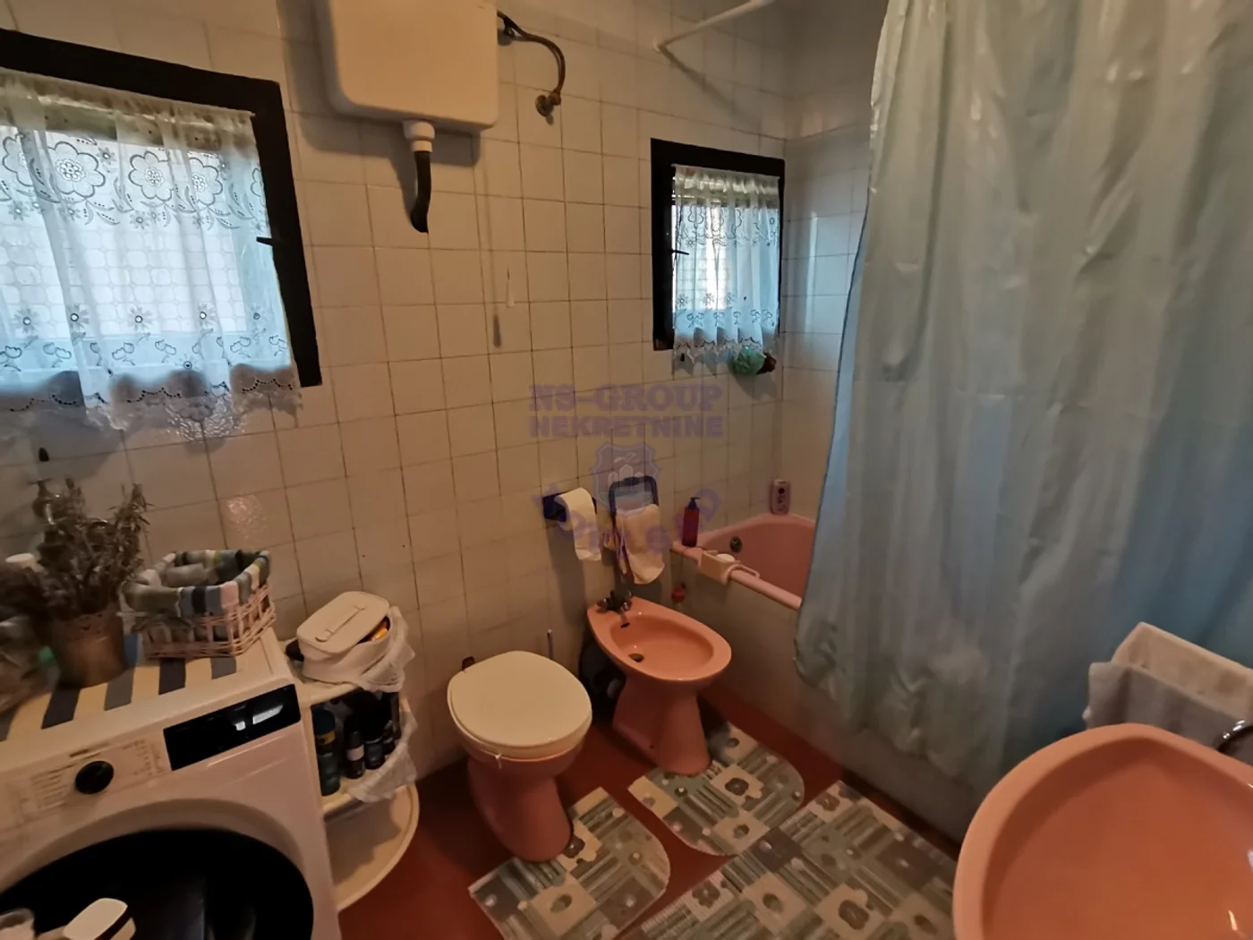 kuca na prodaju Sremski Karlovci 323m2 485805