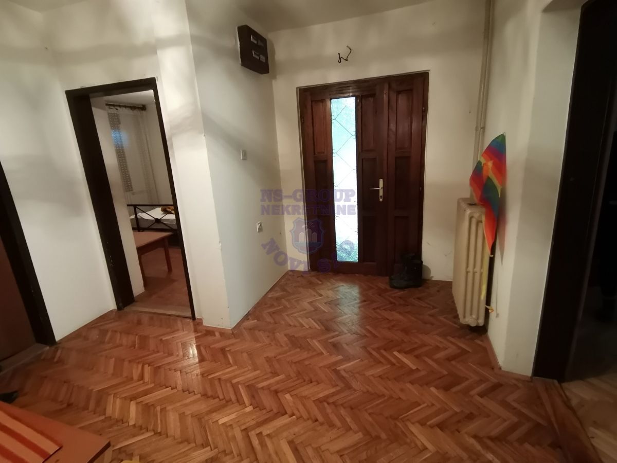 kuca na prodaju Sremski Karlovci 323m2 485805