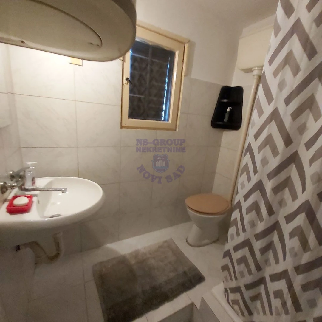 kuca na prodaju Veternik 655m2 486118