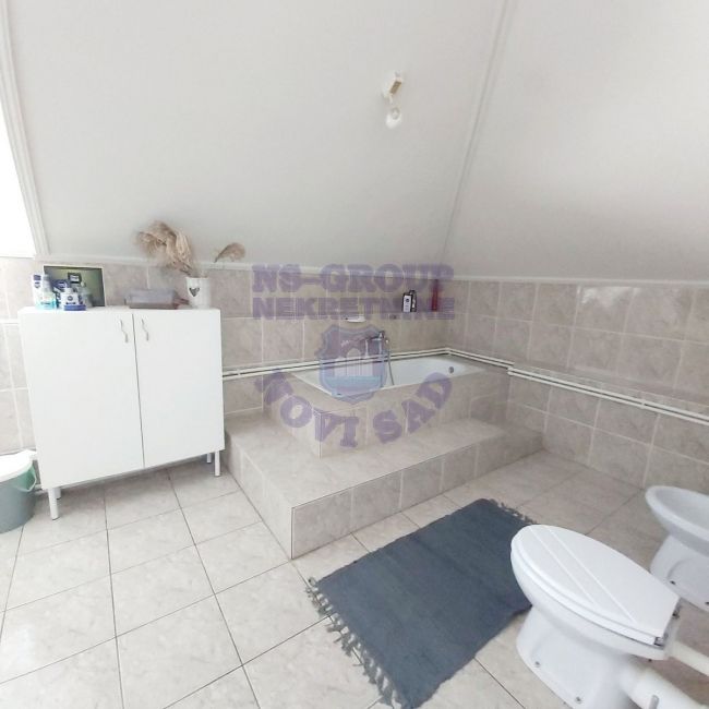 kuca na prodaju Veternik 655m2 486118