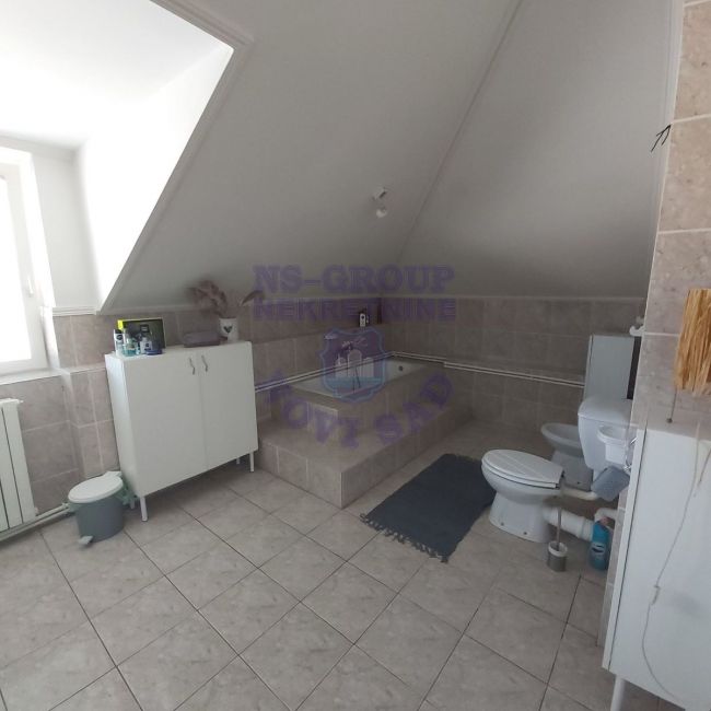 kuca na prodaju Veternik 655m2 486118