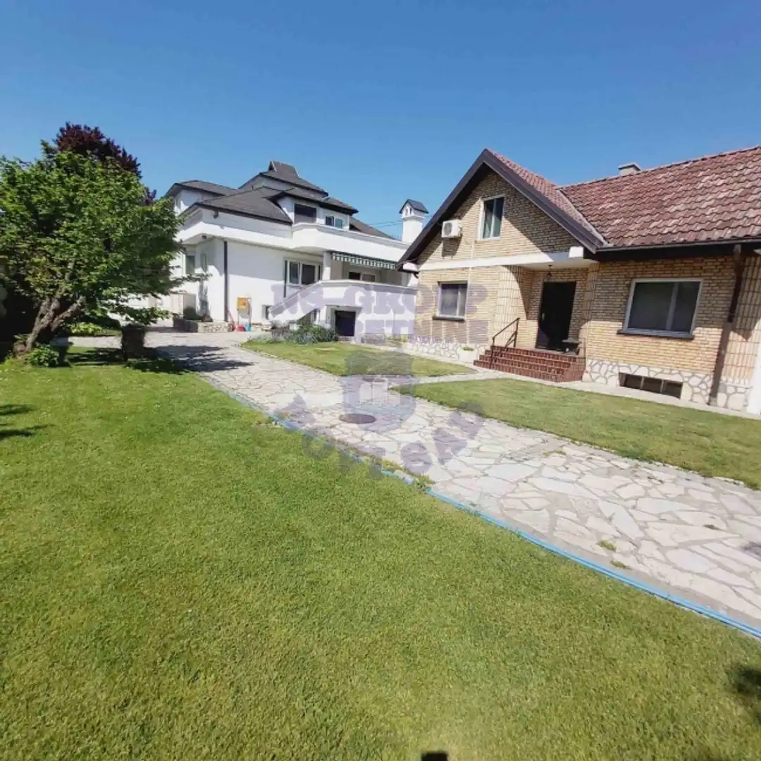 kuca na prodaju Veternik 655m2 486118