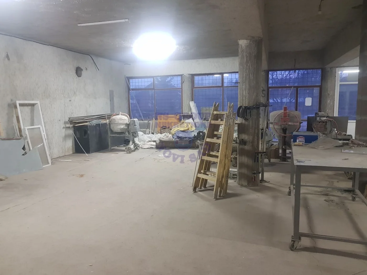 lokal na prodaju Petrovaradin 200m2 488807