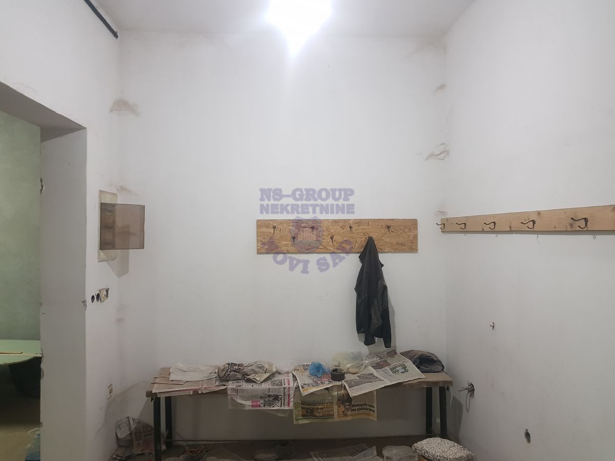 lokal na prodaju Petrovaradin 200m2 488807