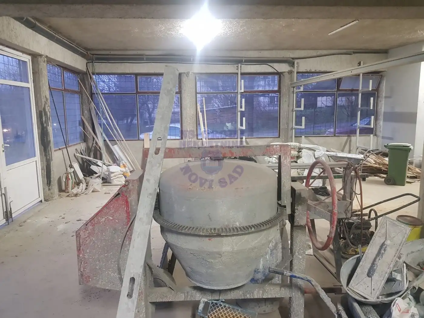 lokal na prodaju Petrovaradin 200m2 488807