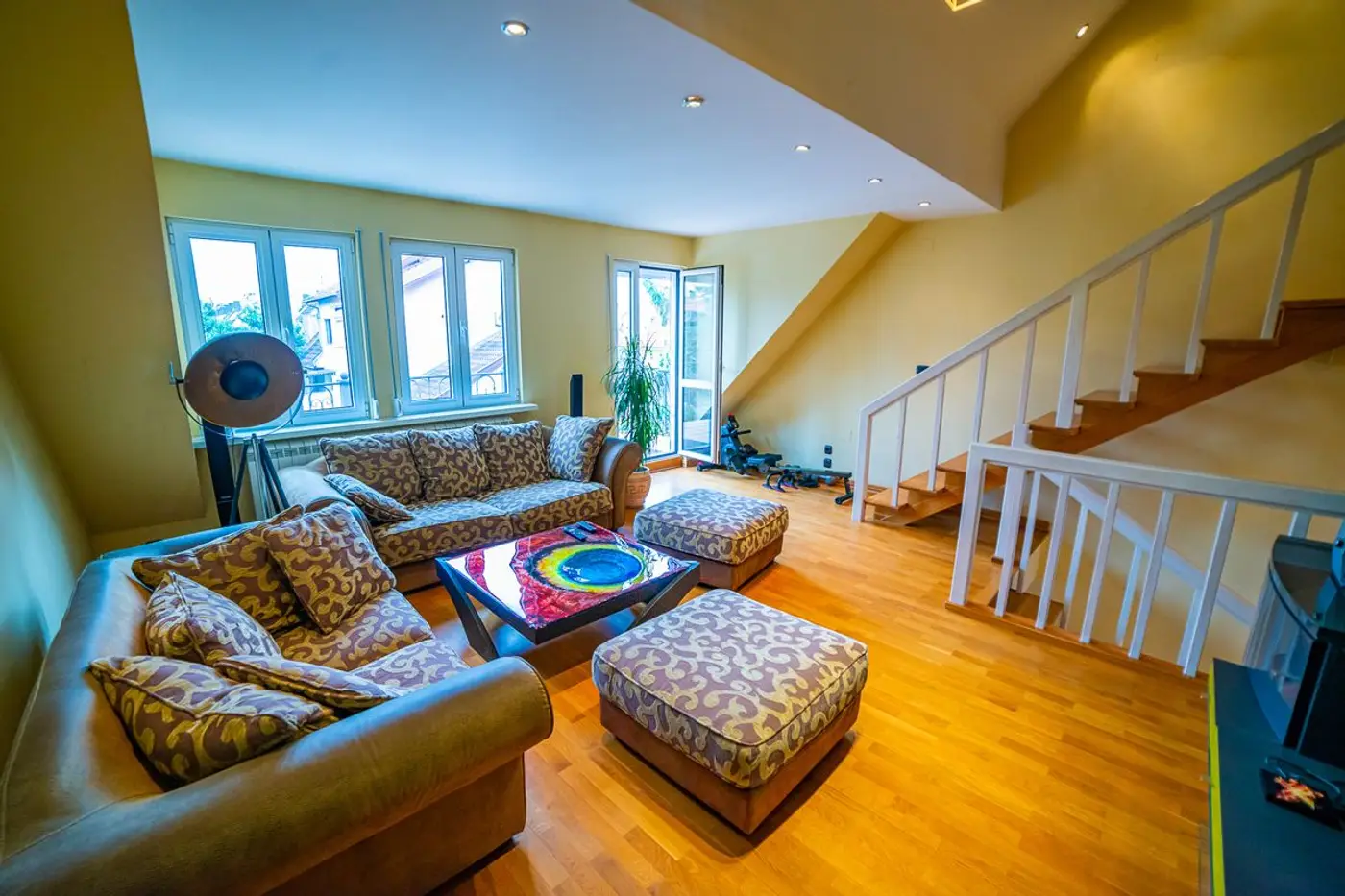 kuca na prodaju Novi Sad, 200m2 343150