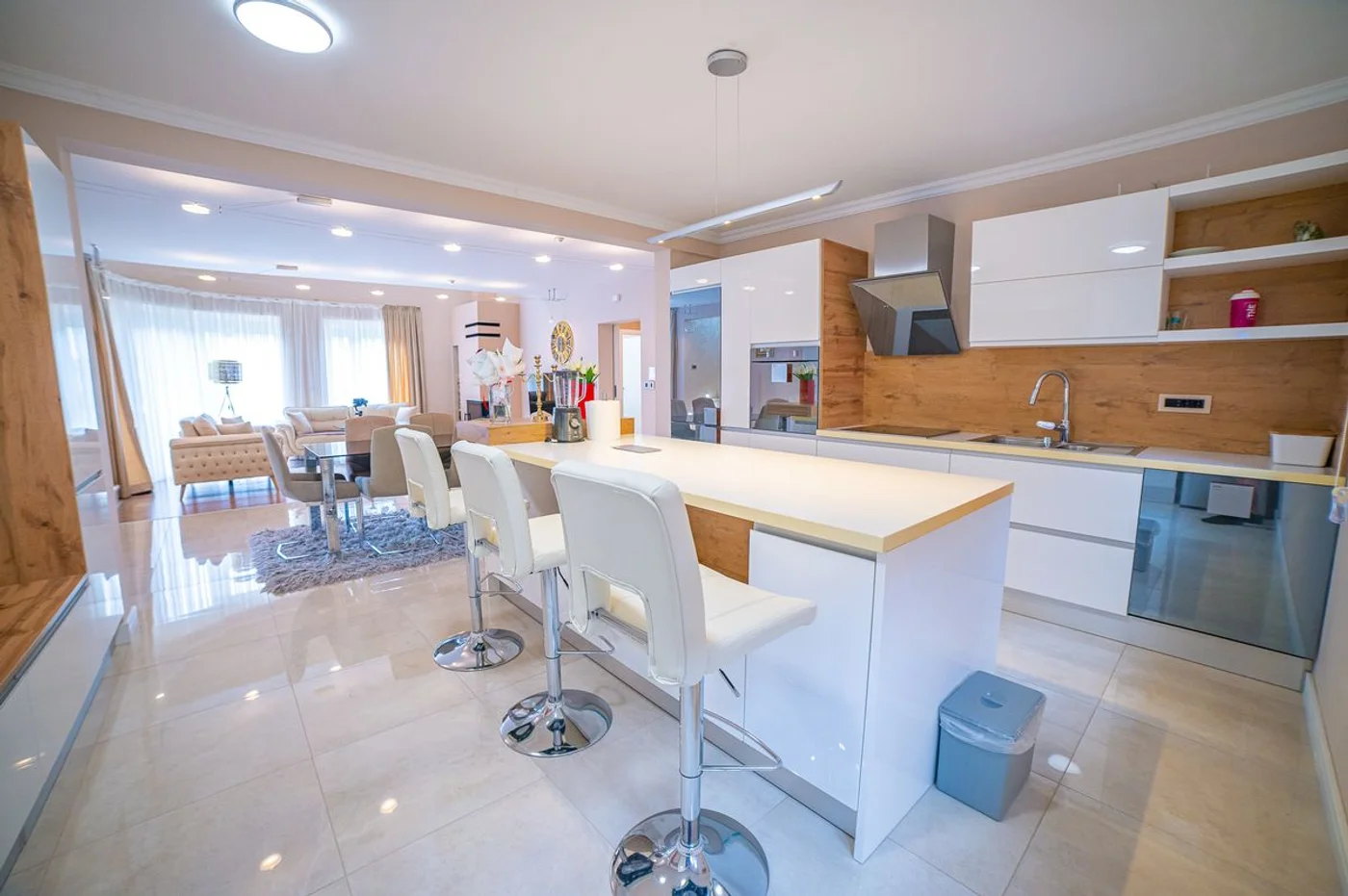 kuca na prodaju Novi Sad 270m2 495912