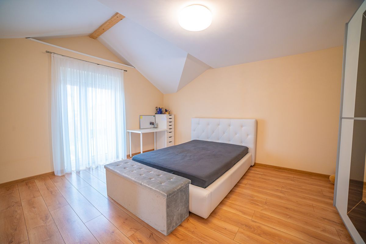 kuca na prodaju Novi Sad 270m2 495912