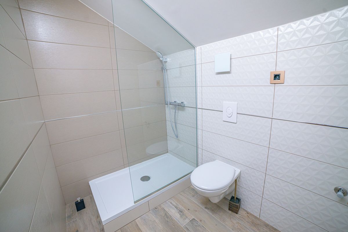 kuca na prodaju Novi Sad 270m2 495912