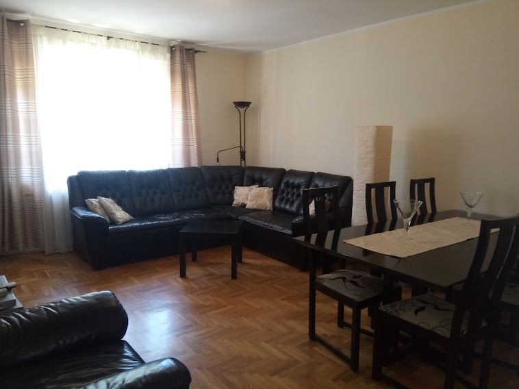 kuca na prodaju Petrovaradin 261m2 497601