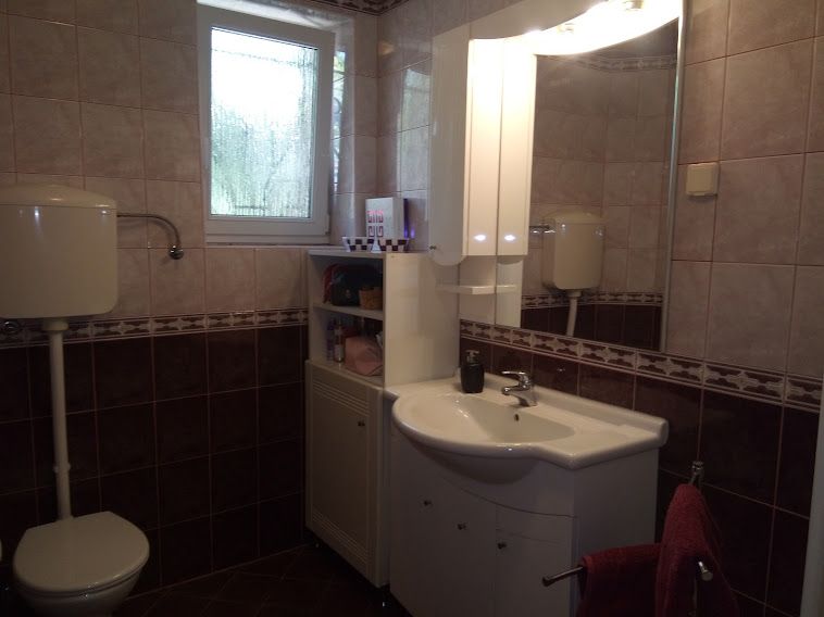 kuca na prodaju Petrovaradin 261m2 497601