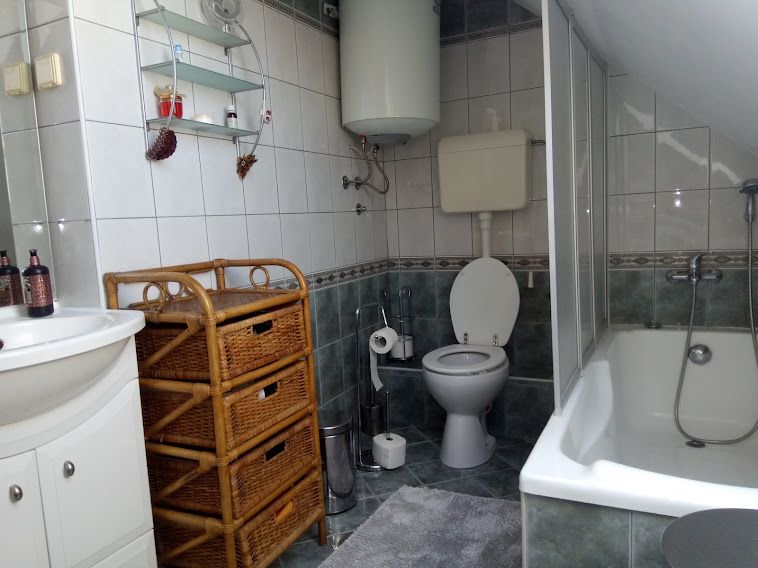 kuca na prodaju Petrovaradin 261m2 497601