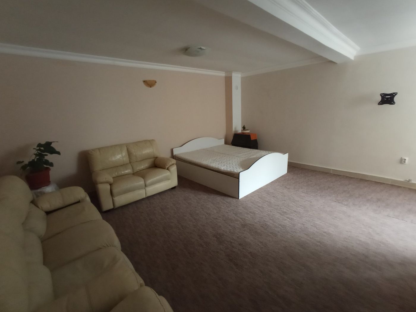 kuca na prodaju Ledinci 252m2 507828