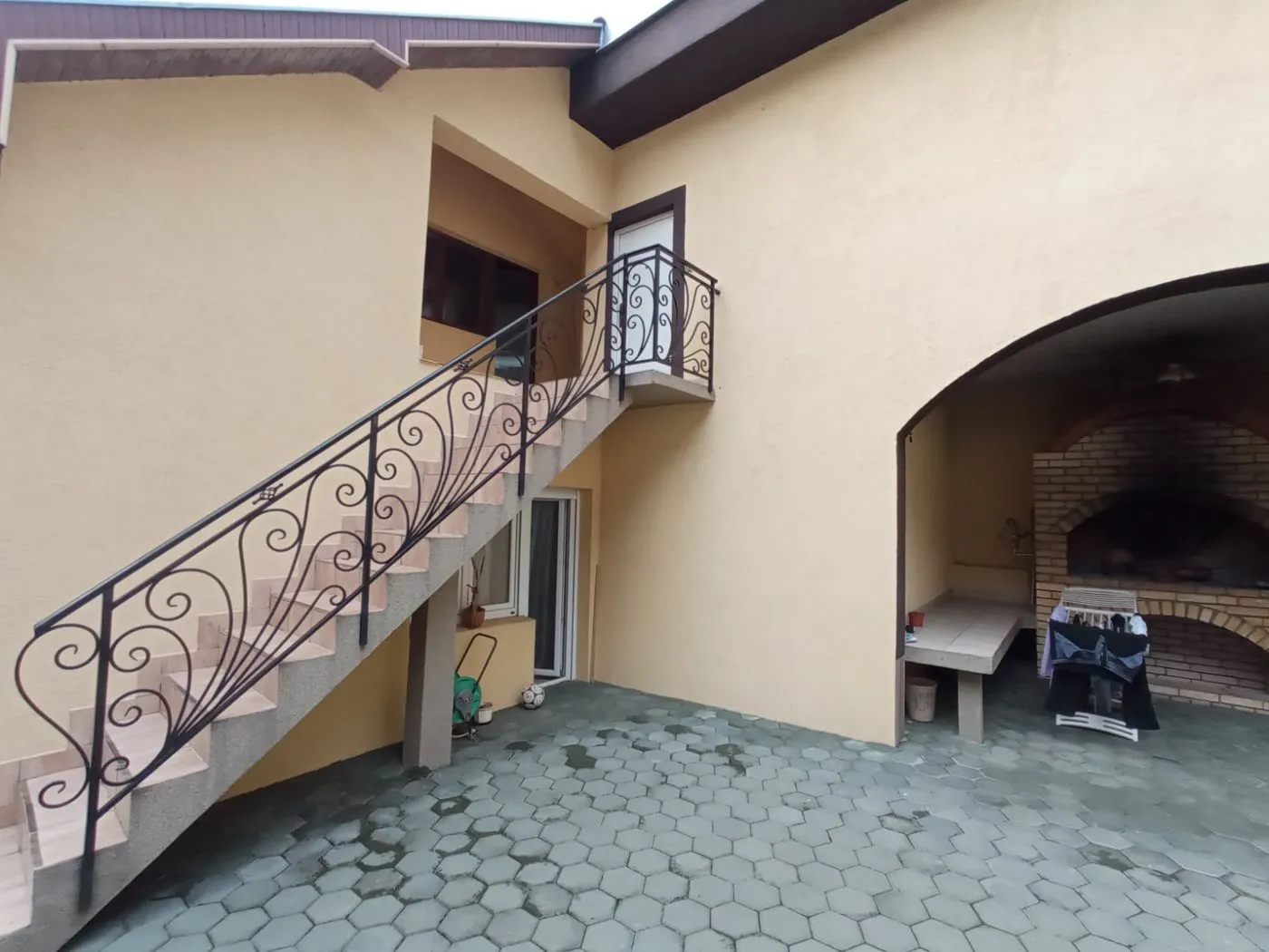 kuca na prodaju Ledinci 252m2 507828