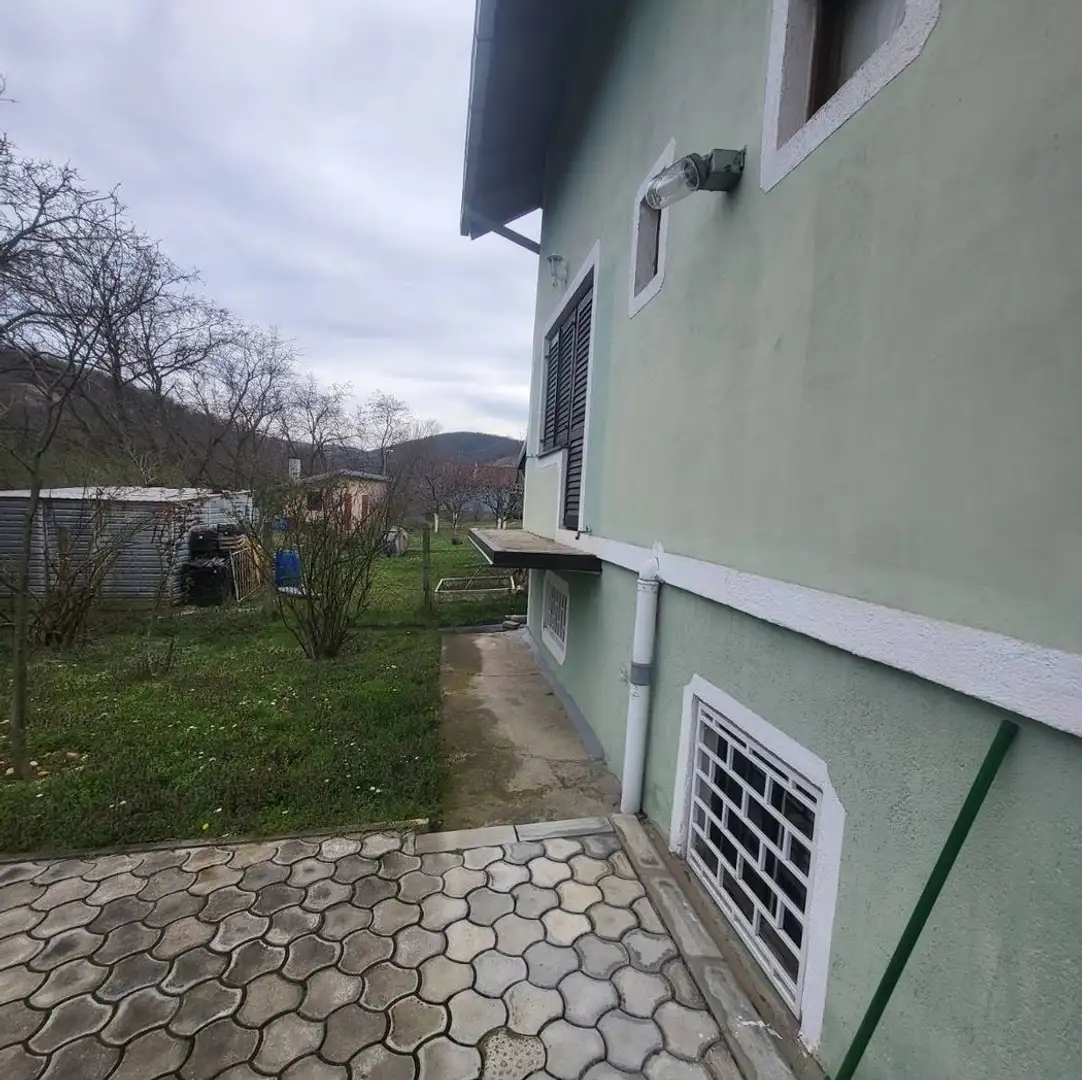 kuca na prodaju Rakovac 180m2 550125