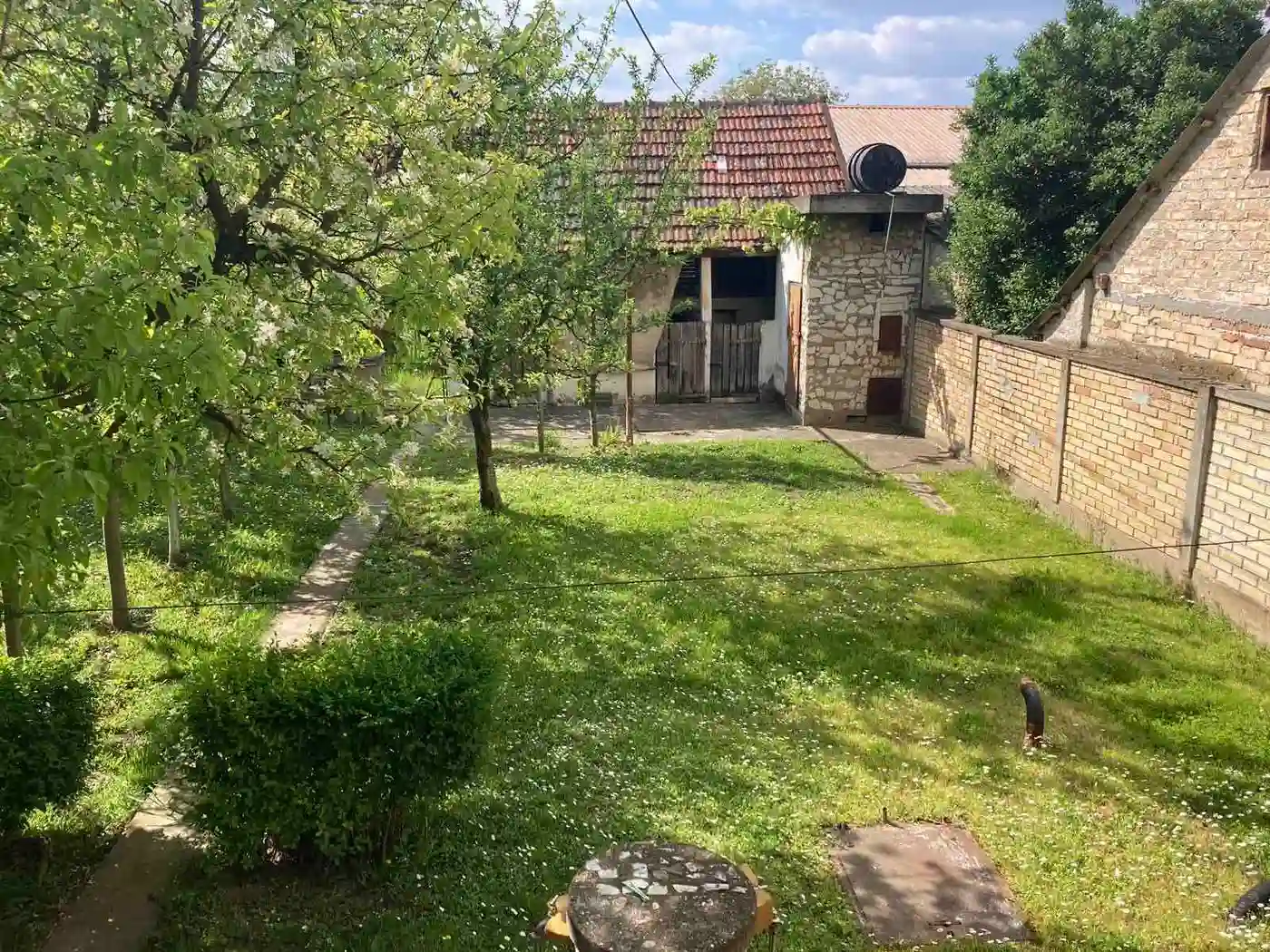 kuca na prodaju Bački Jarak 220m2 510445