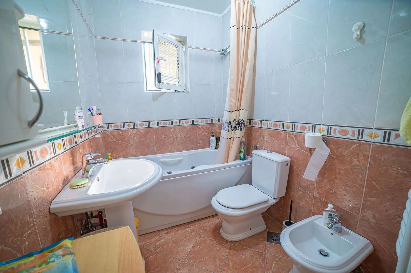 kuca na prodaju Sremska Kamenica 479m2 513023
