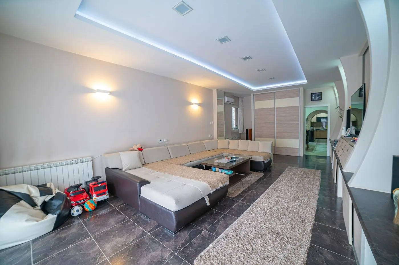kuca na prodaju Novi Sad 351m2 512989