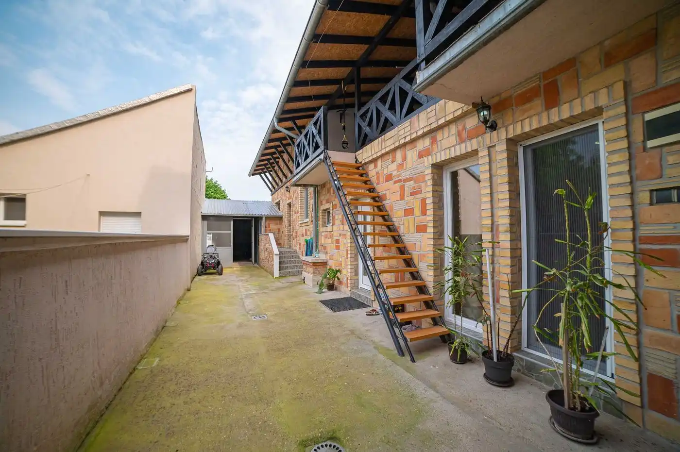 kuca na prodaju Novi Sad 351m2 512989