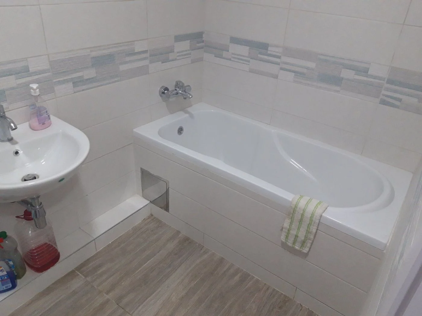 stan na prodaju Novi Sad 60m2 513363