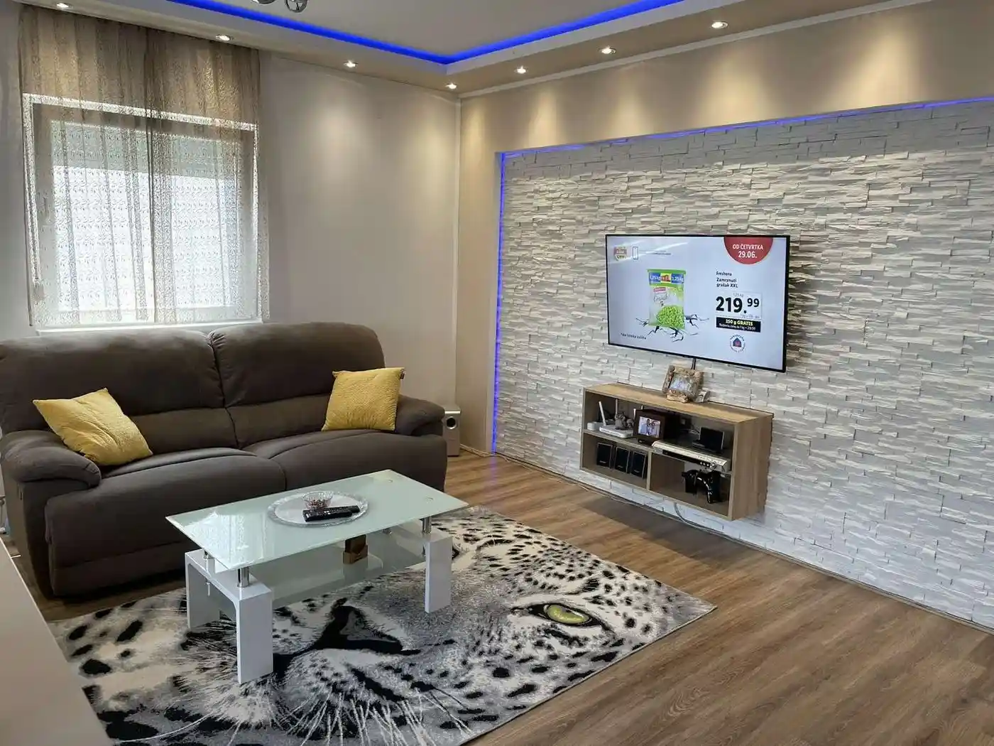 stan na prodaju Novi Sad 76m2 513431