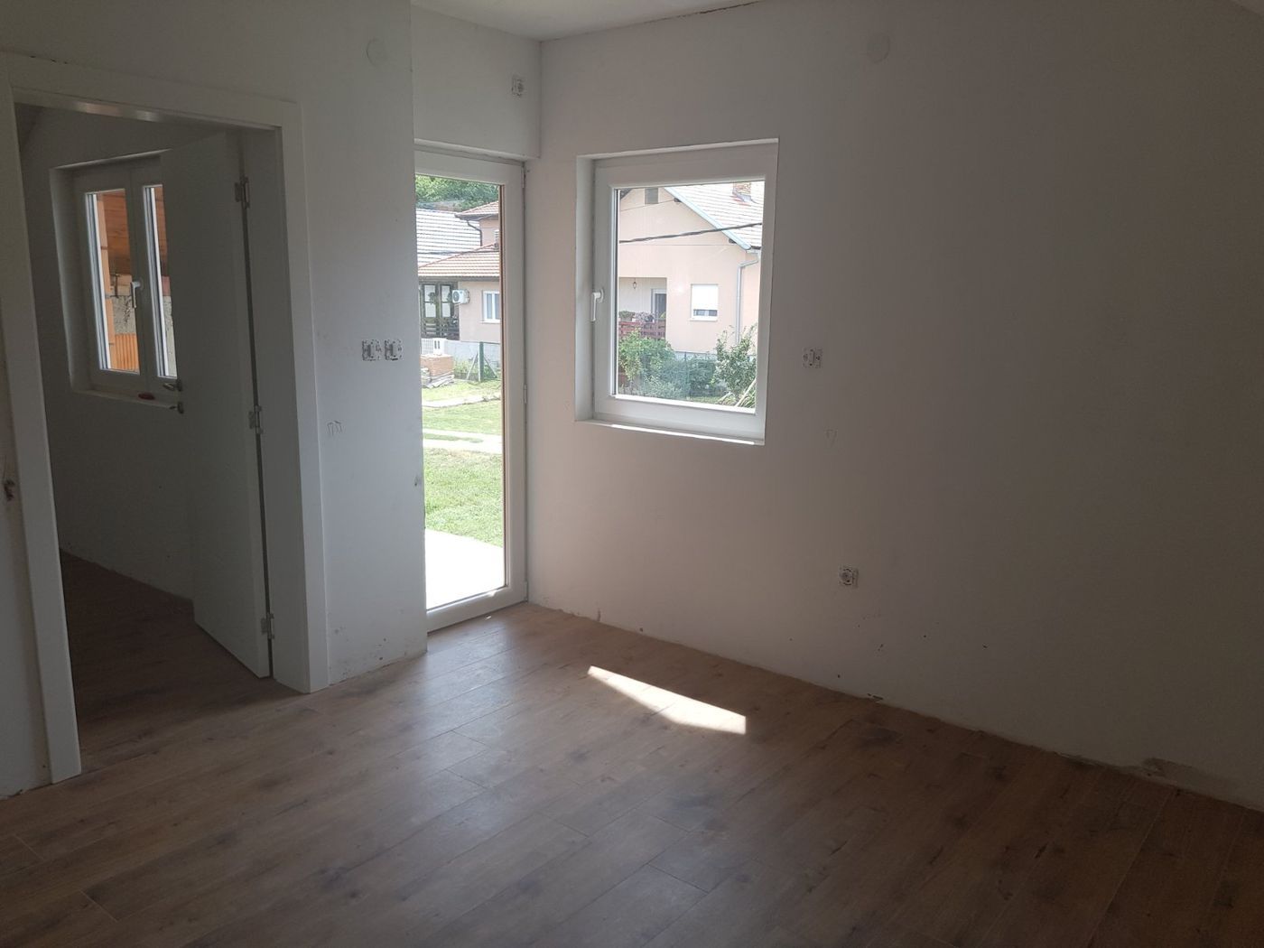 kuca na prodaju Sremski Karlovci 286m2 515373