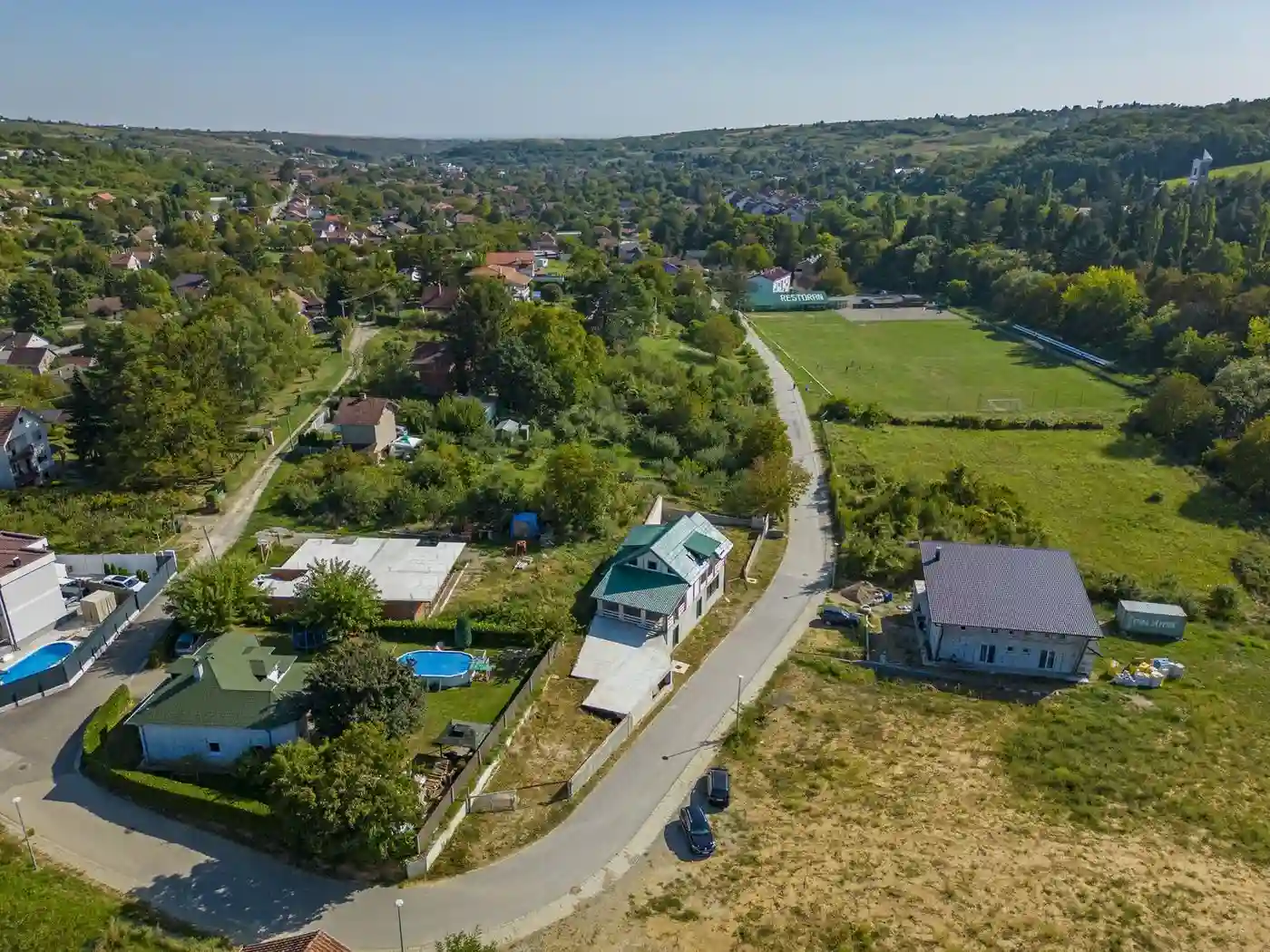 kuca na prodaju Vrdnik 470m2 573613