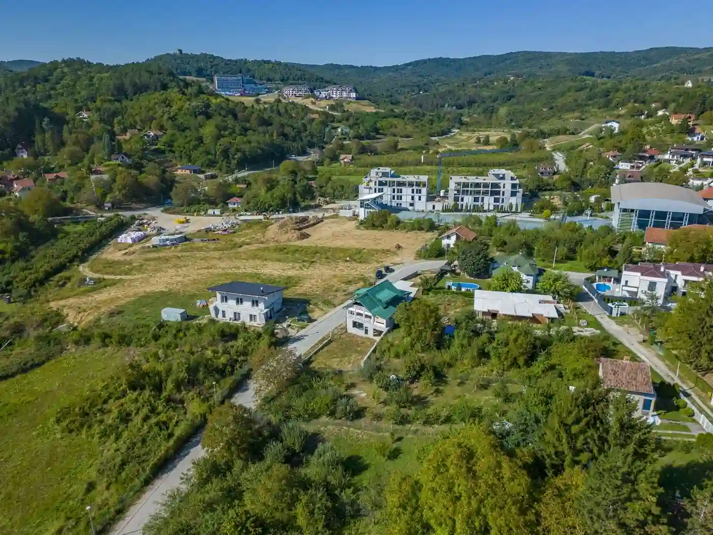 kuca na prodaju Vrdnik 470m2 573613