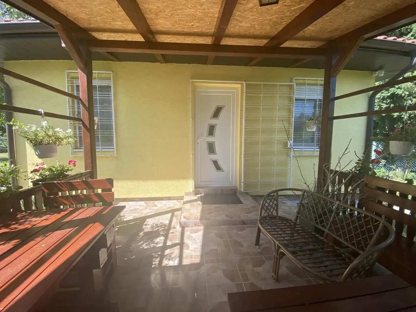 kuca na prodaju Čortanovci 144m2 516693