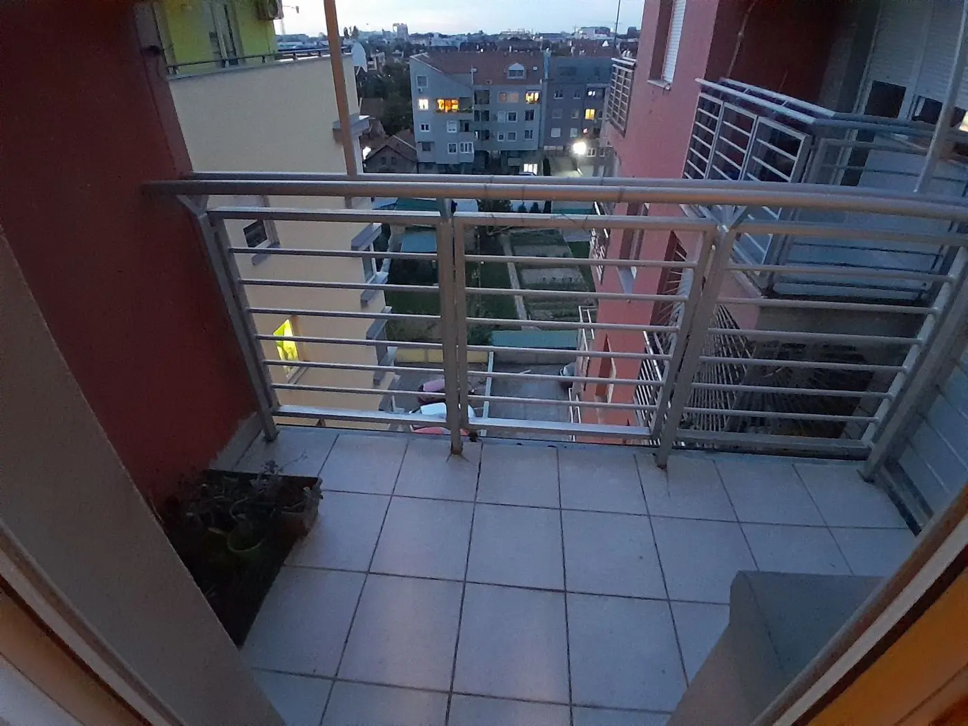stan na prodaju Novi Sad 55m2 518354