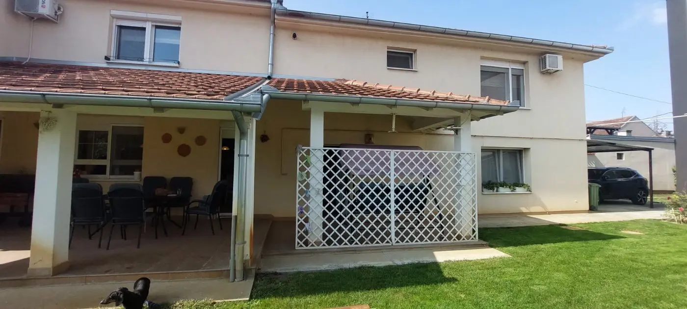kuca na prodaju Novi Sad 650m2 518942